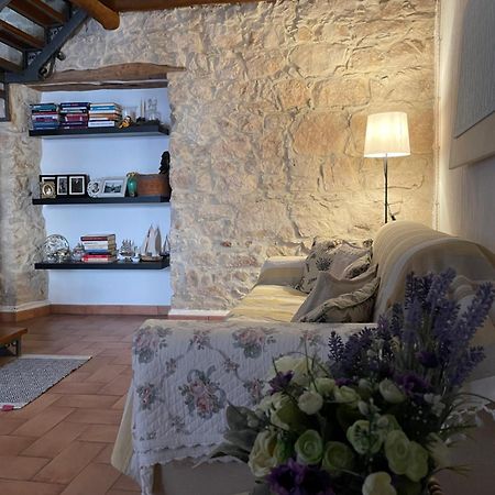 Casa Vacanze "Un Sogno Nel Blu'" Baunei Bagian luar foto