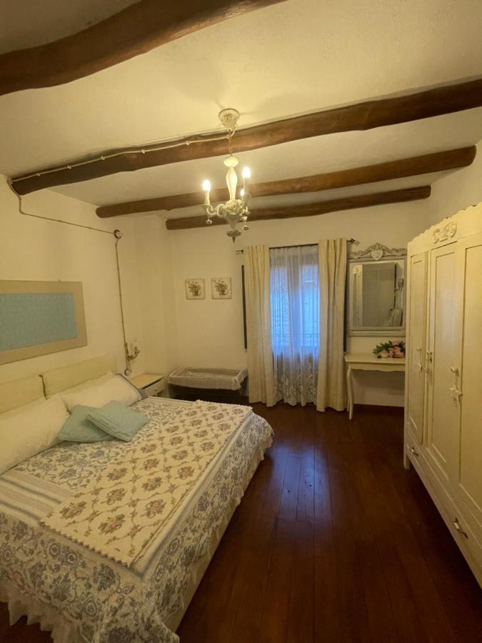 Casa Vacanze "Un Sogno Nel Blu'" Baunei Bagian luar foto
